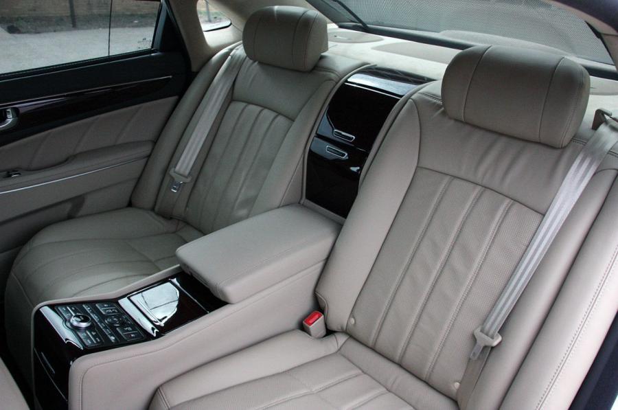  Hyundai Equus Ultimate 2011 года  (фото 22 из 119)
